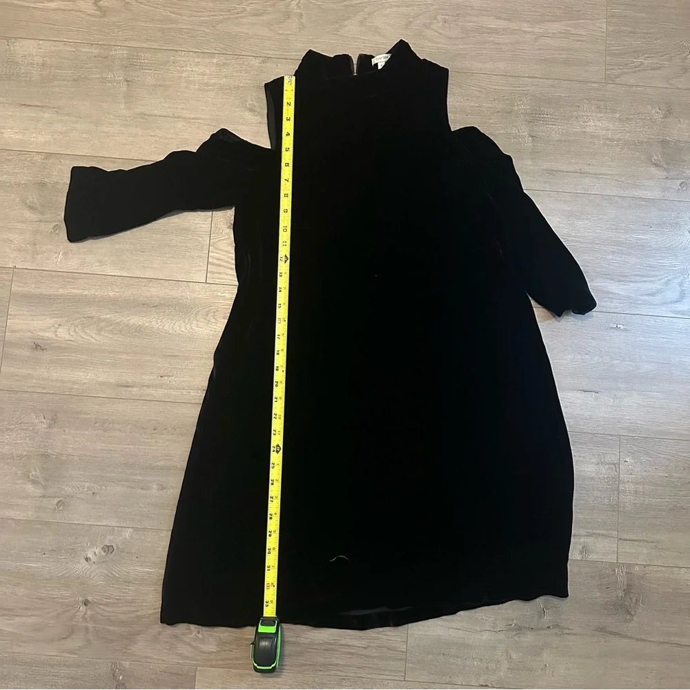 Tyler Boe black faux velvet open shoulder dress - size small - Picture 3 of 4